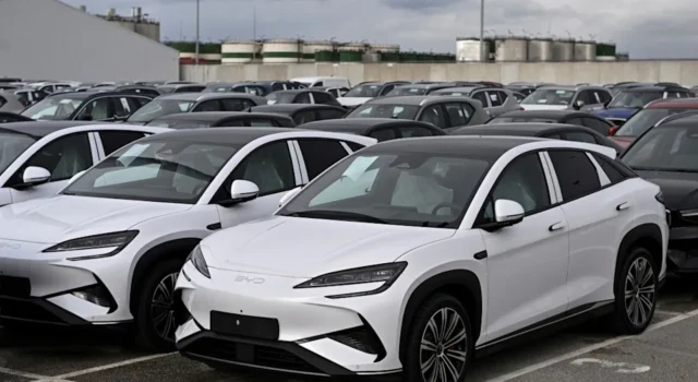 Китайская компания BYD впервые обошла Ford по объемам продаж на глобальном рынке